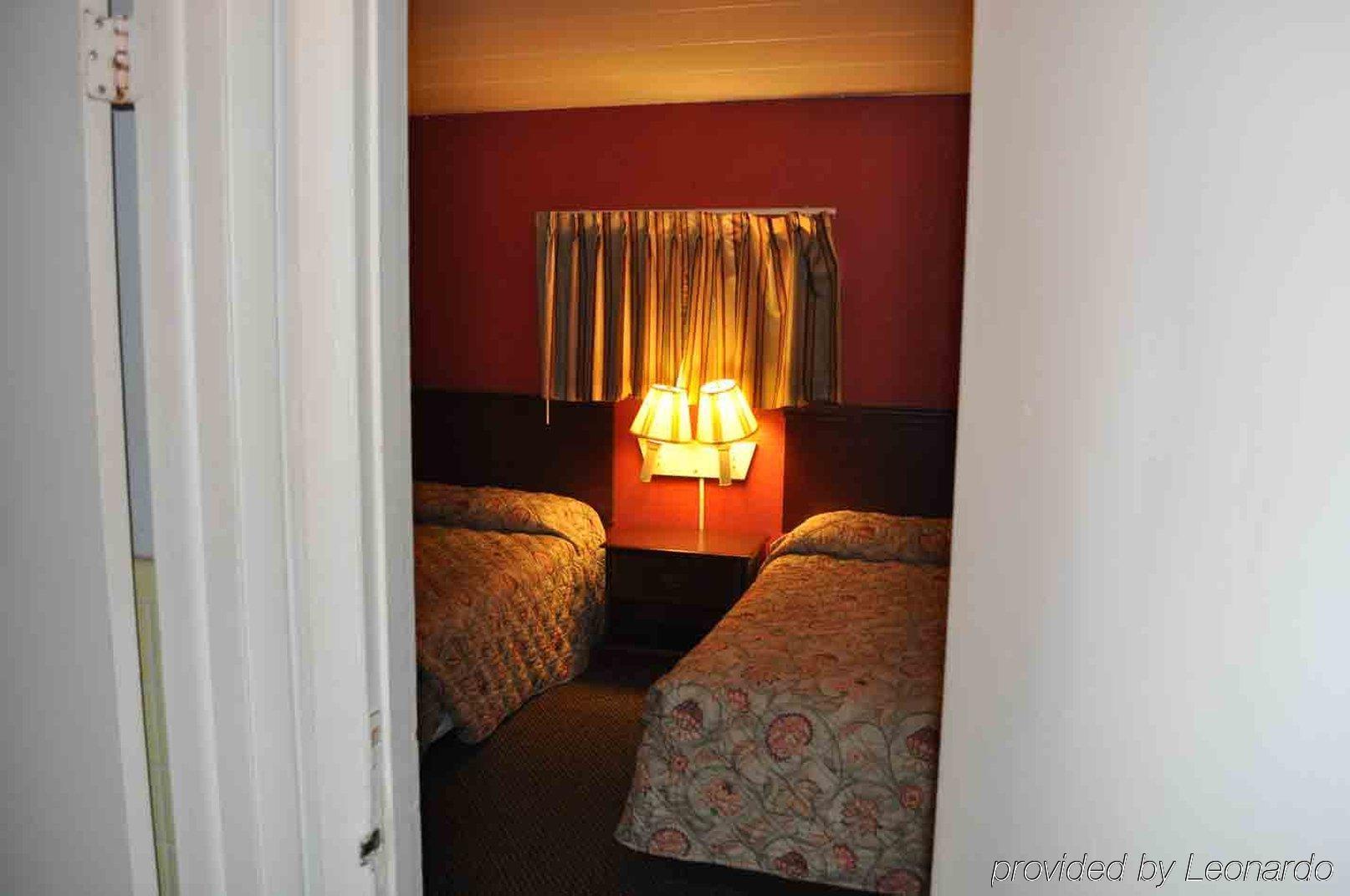 Belmont Inn & Suites Virginia Beach Exterior photo