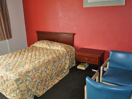 Belmont Inn & Suites Virginia Beach Exterior photo